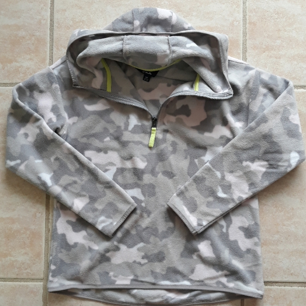 *Host Pick*FILA Sport camo hooded pullover - Picture 1 of 8